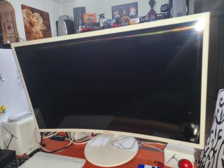 MONITOR SAMSUNG 32" CURVO BLANCO – C32F391FW