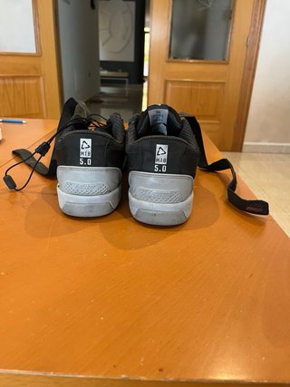 Zapatos de cala Leatt