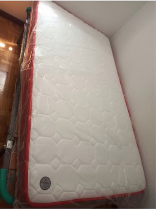 Cama individual con somier 190/105