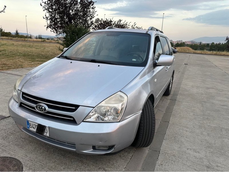 KIA Carnival 2009 - foto 1