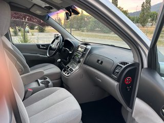 KIA Carnival 2009