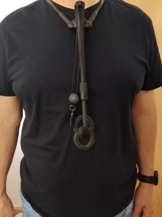 Soporte Colgante Saxo Alto/Tenor Negro (Arnés)