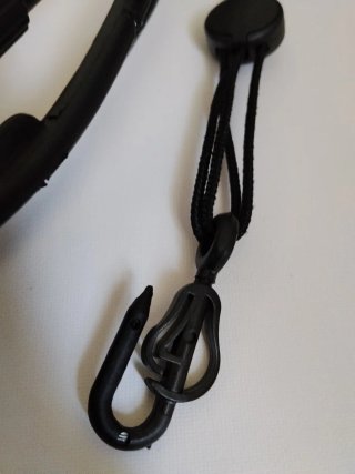 Soporte Colgante Saxo Alto/Tenor Negro (Arnés)