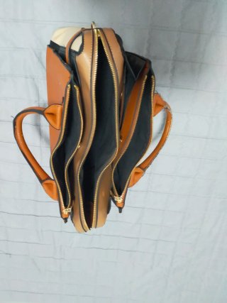 Bolso grande beige y marrón
