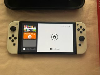 Nintendo Switch OLED + microSD 256 GB + Controller