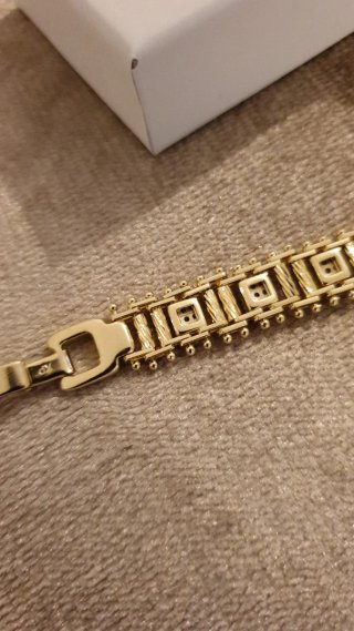 Pulsera chapada en oro 18k nueva con caja
