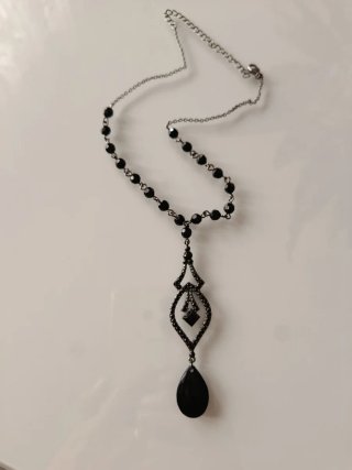 Collar gargantilla plata vieja y negra