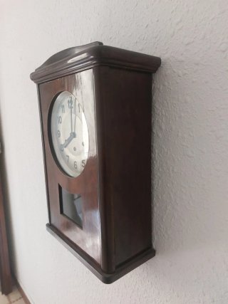 Reloj de pared antiguo madera