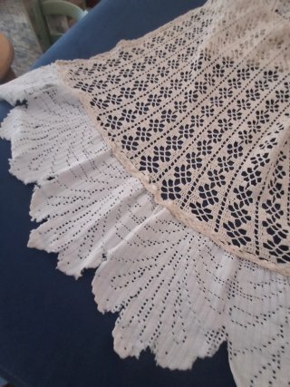 Tenda uncinetto antica beige e bianca