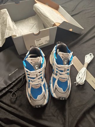 Balenciaga Runner Azul y Blanco