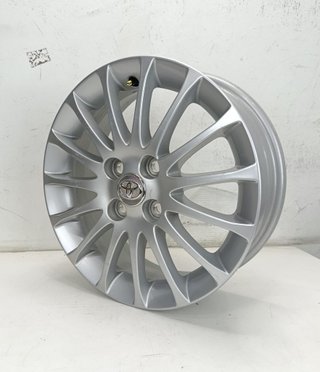 ✅Juego llanta Toyota 4 Tornillos 15 pulgadas