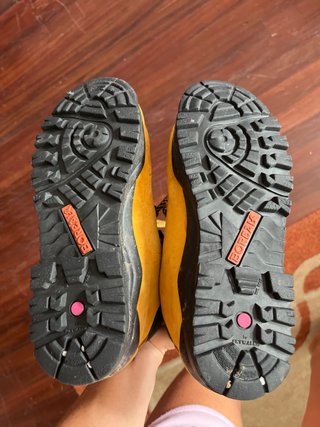 Botas Montaña Boreal Talla 39.5 Amarillas
