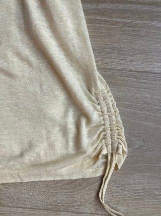 Camiseta Mango pastel con cordones