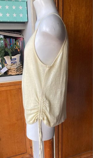 Camiseta Mango pastel con cordones