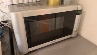 Microondas Essential B