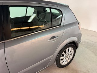 Opel Astra 1.9 CDTI Elegance 150cv