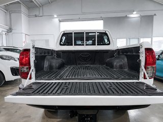 TOYOTA HILUX PICKUP 2.4 D-4D CABINA DOBLE GX