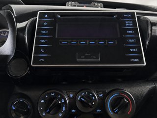 TOYOTA HILUX PICKUP 2.4 D-4D CABINA DOBLE GX