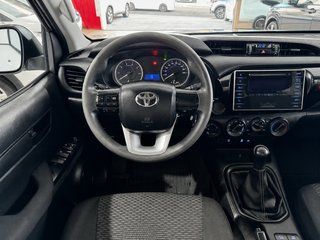 TOYOTA HILUX PICKUP 2.4 D-4D CABINA DOBLE GX