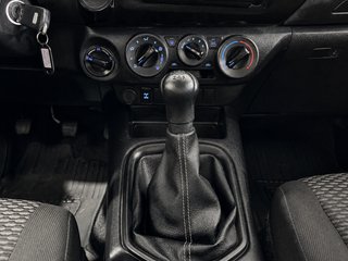 TOYOTA HILUX PICKUP 2.4 D-4D CABINA DOBLE GX