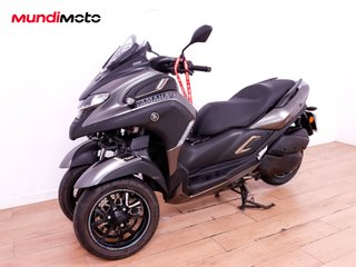 YAMAHA TRICITY 300