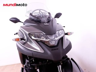 YAMAHA TRICITY 300
