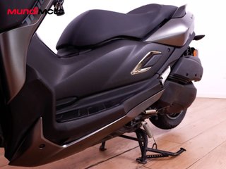 YAMAHA TRICITY 300