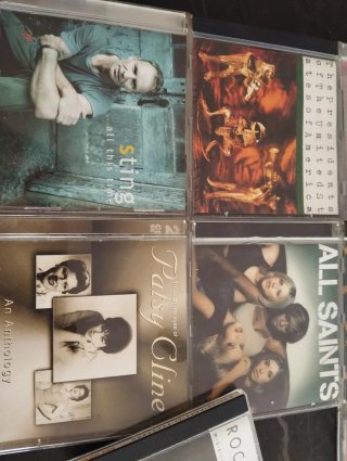 Lote 13 CDs Música Internacional Pop/Rock
