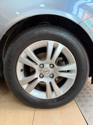 Opel Corsa 1.4i 90cv | ETIQUETA C