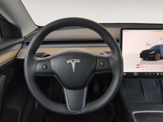 Tesla Model 3 RWD 188 kW (256 CV)