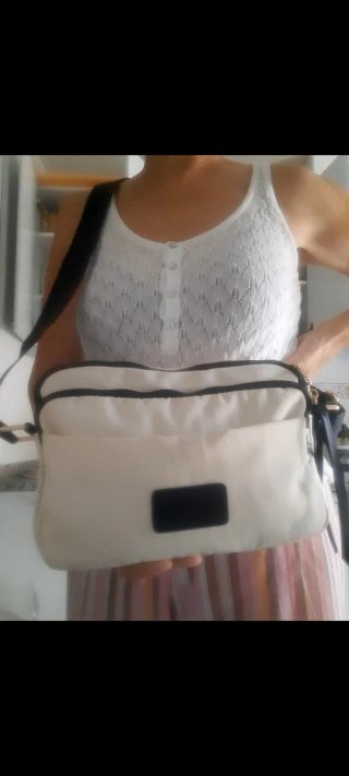 Bolso bandolera beige claro