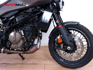 HUSQVARNA SVARTPILEN 125 ABS