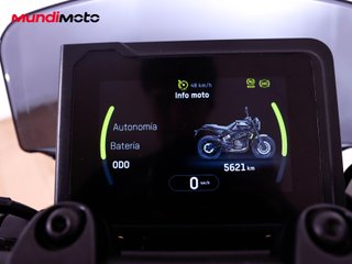 HUSQVARNA SVARTPILEN 125 ABS