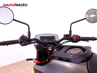 HUSQVARNA SVARTPILEN 125 ABS
