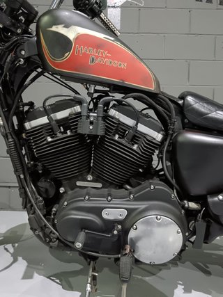 Harley Davidson Sportster Iron 883
