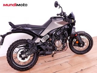 HUSQVARNA SVARTPILEN 125 ABS
