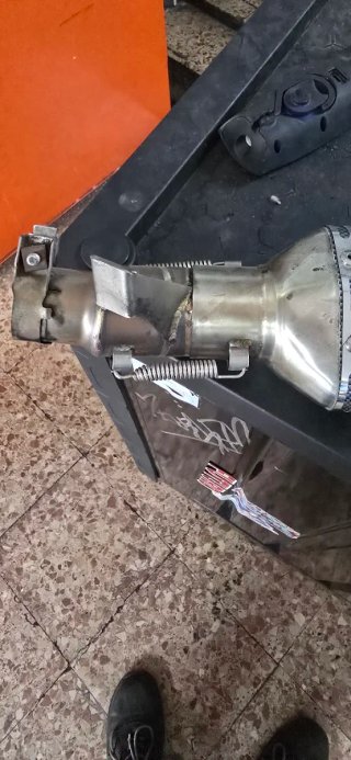 Silencioso trasero moto universal