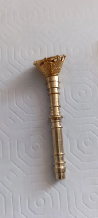 2 Ganchos metálicos dorados para cordones
