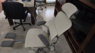 Hinomi H2 Pro con reposapiés, como nueva
