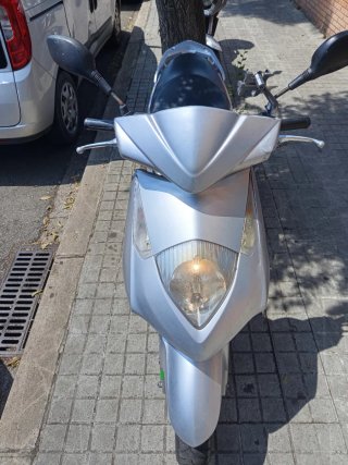 Honda Dylan 125cc Plata