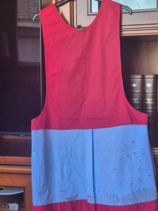 Pichi maestra beige y rojo