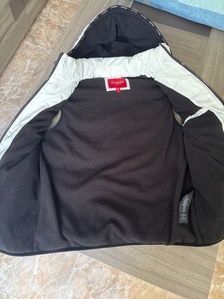 Chaleco Guess Talla M Negro/Blanco