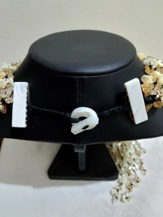 Collana farfalla topazio e madreperla