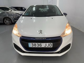 Peugeot 208 2015