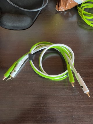 Cables RCA Verde y Blanco