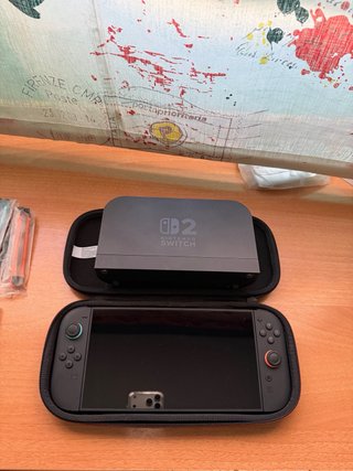 Nintendo Switch + Gioco + Controller + Custodia