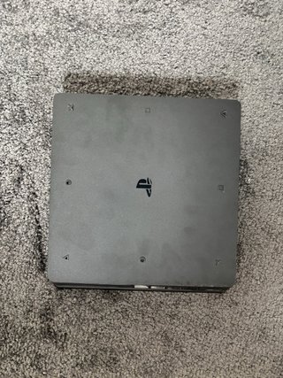 PS4 (PlayStation 4) con difetto nell'hard disk