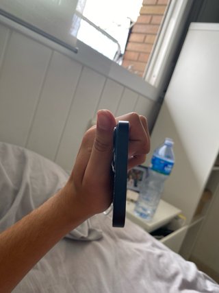 iPhone 13 Negro - Averiado precio negociable!!!