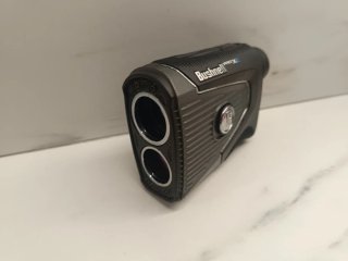 Telémetro Bushnell Pro XE