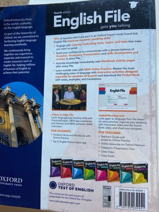 Libro de inglés “English File” B2.2 marca oxford